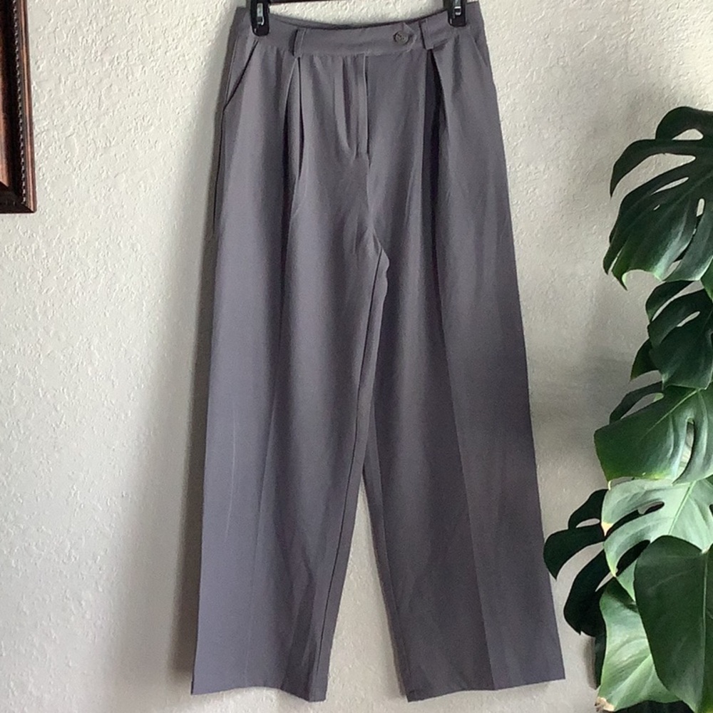 Contemporary Gray Wide-Leg High-Waisted Trousers - Picture 1 of 7